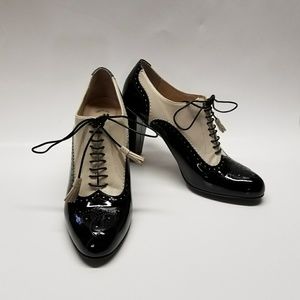 Bally spectator Glania shoe.